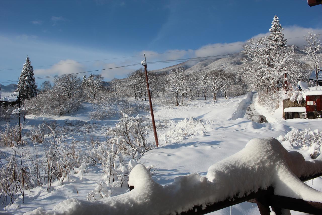 Myoko Ski Lodge In Akakura Village Екстериор снимка