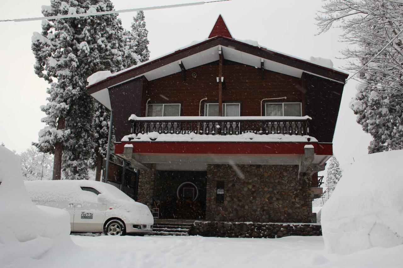 Myoko Ski Lodge In Akakura Village Екстериор снимка